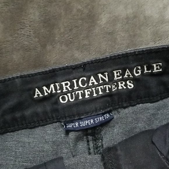 AMERICAN EAGLE SHORTS SHORTIE DISTRESSED STRETCH - Picture 5 of 5